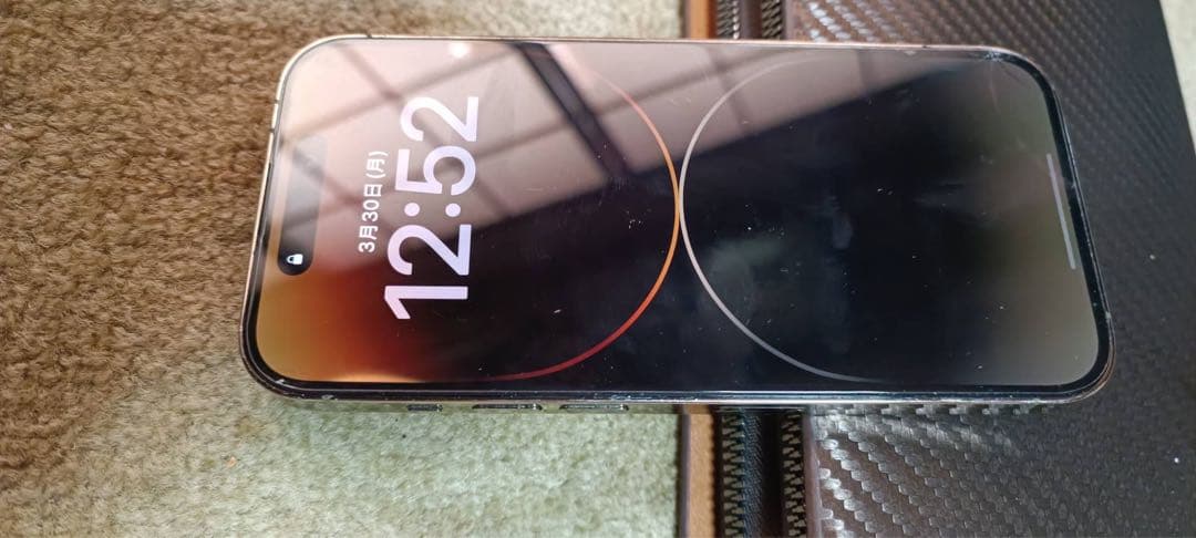 スマートフォン本体 adidasiPhone14pro 512gb