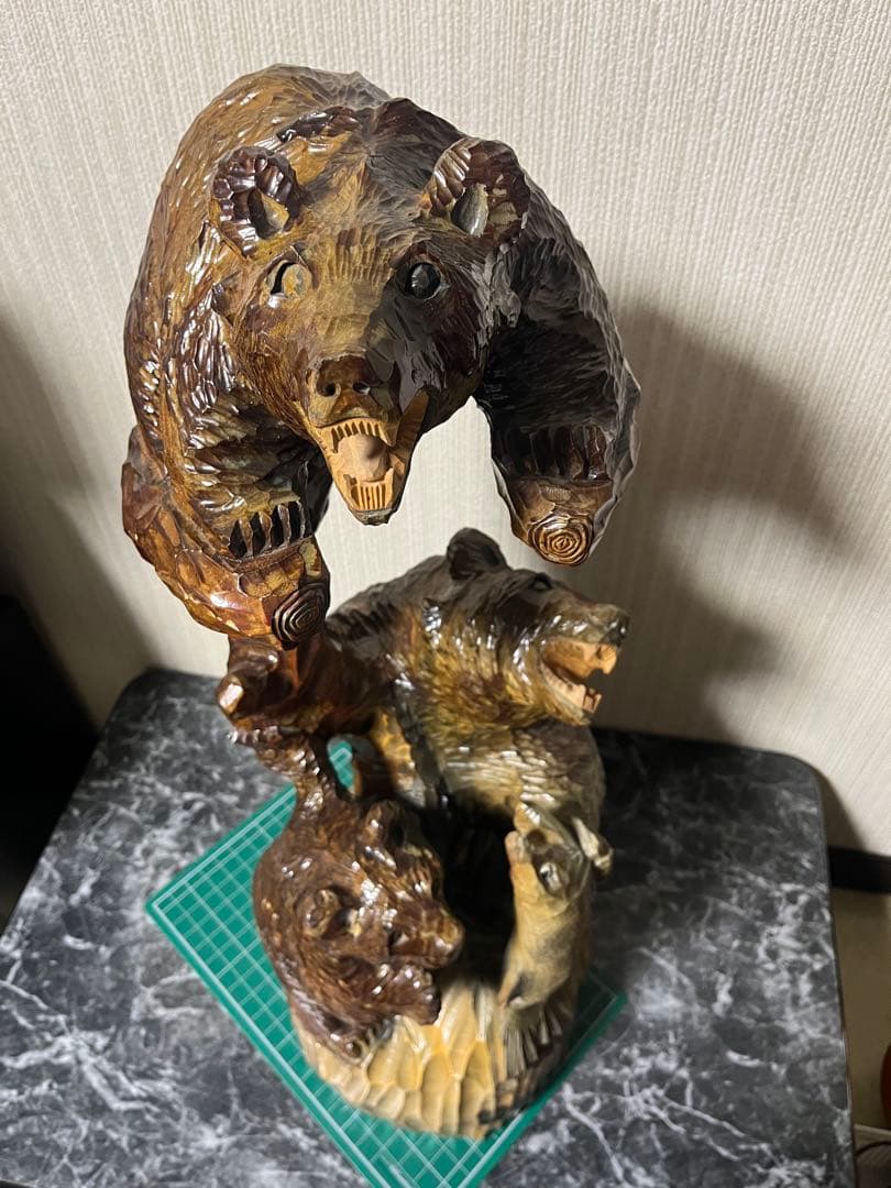木彫りのクマ　特大サイズ