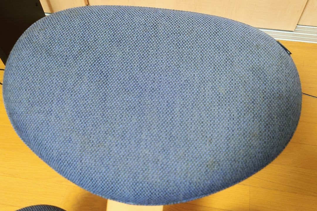 バランスラボ（旧リボ社）バランスチェアイージー 北欧家具　椅子