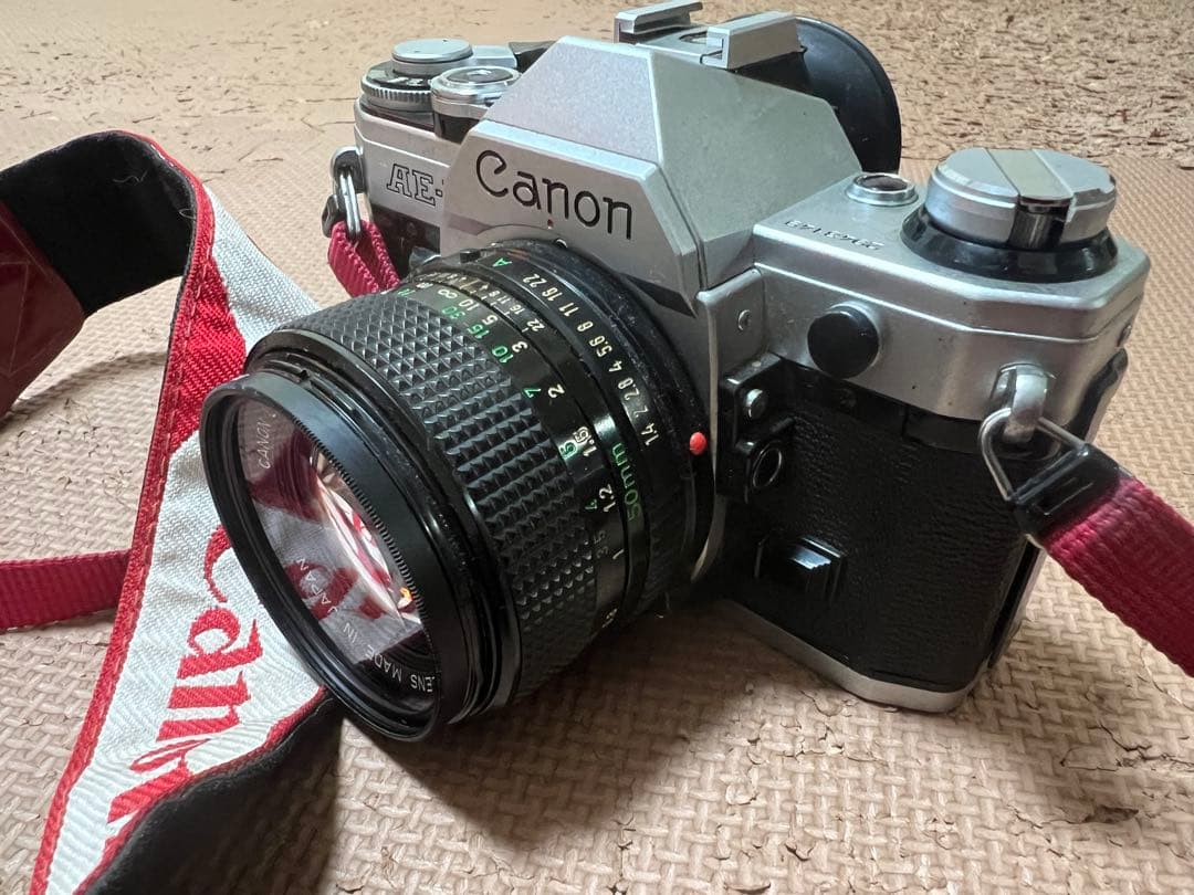 【レトロアンティーク】Canon AE-1 一眼レフカメラ 50mmレンズ付き
