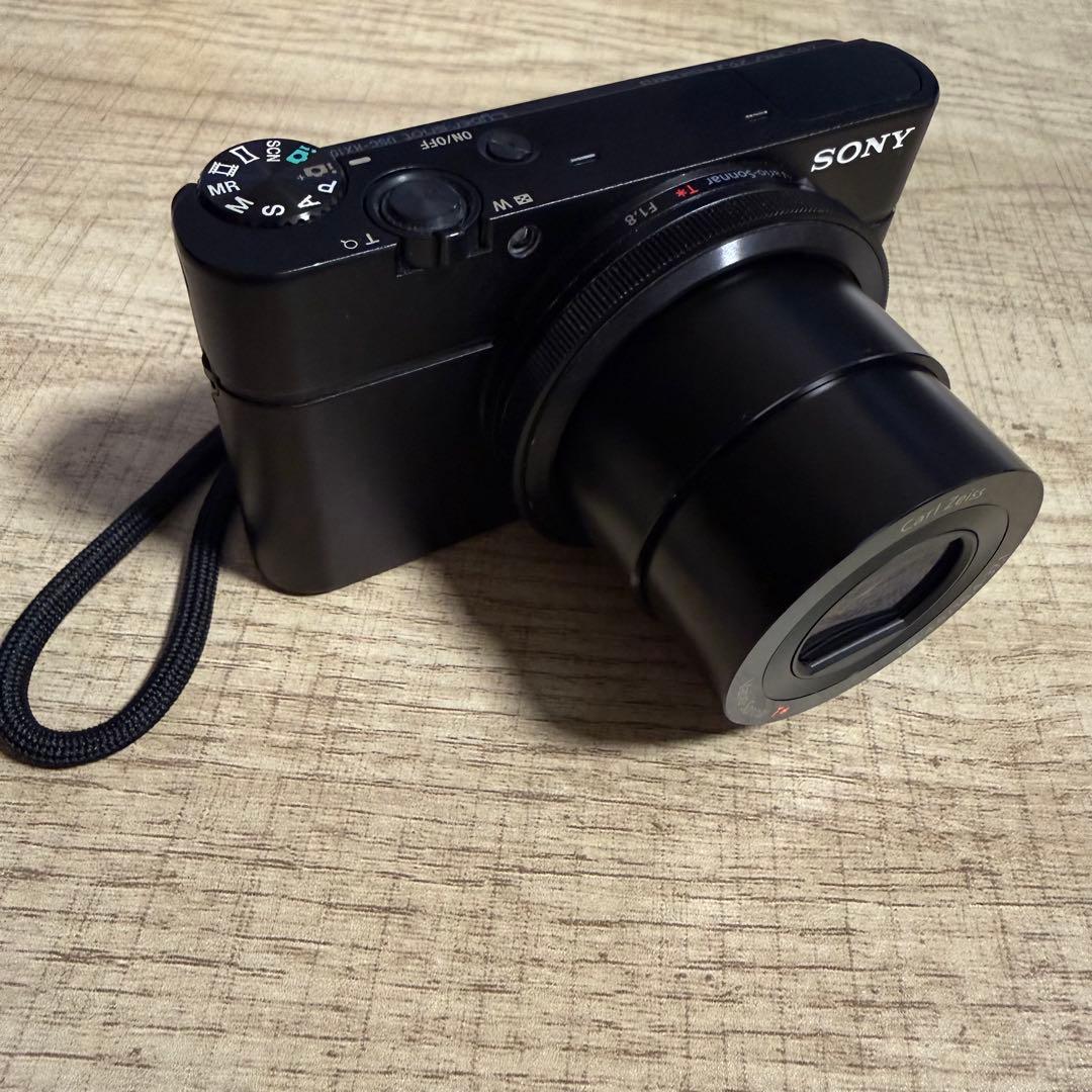 SONY ソニー　デジカメ　黒　Cyber-shot DSC-RX100 箱