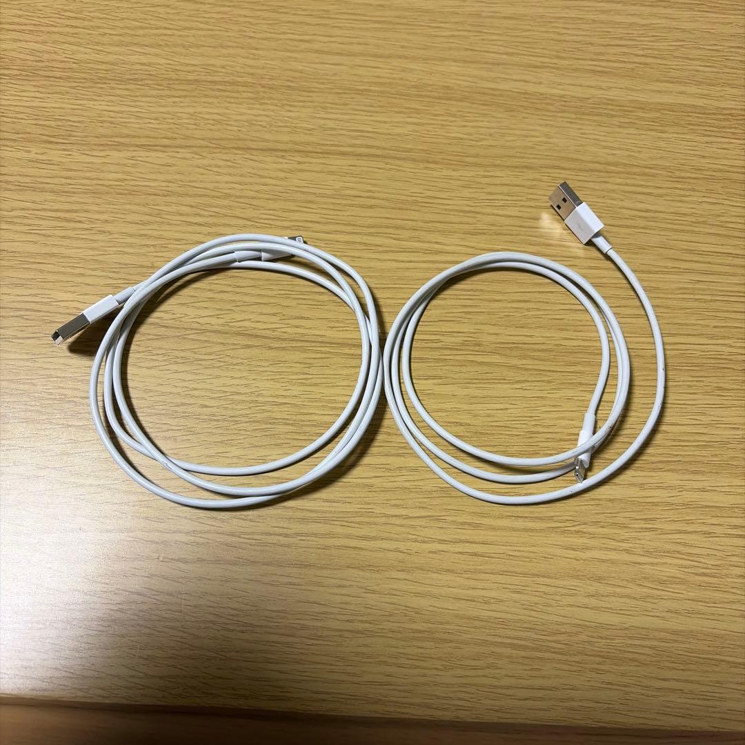 【付属品】Apple iPhone 7 ブラック USBコード２本付 128GB