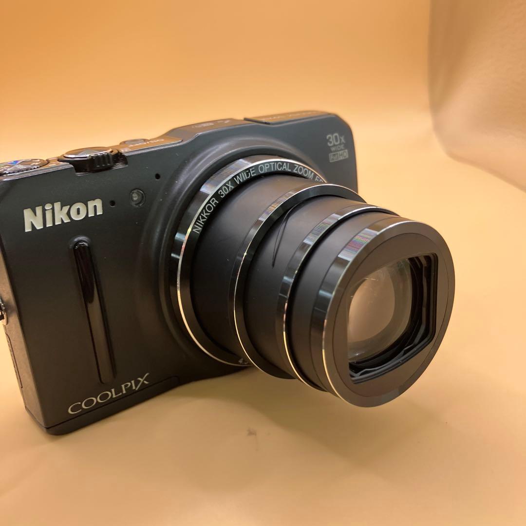 Nikon COOLPIX S9700 デジカメ B211