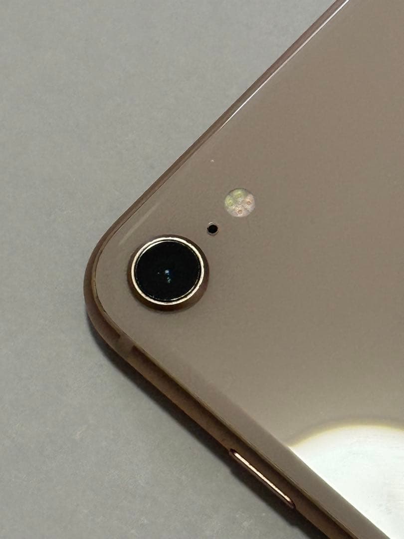Apple iPhone 8 ゴールド 256gb 本体　SIMフリー