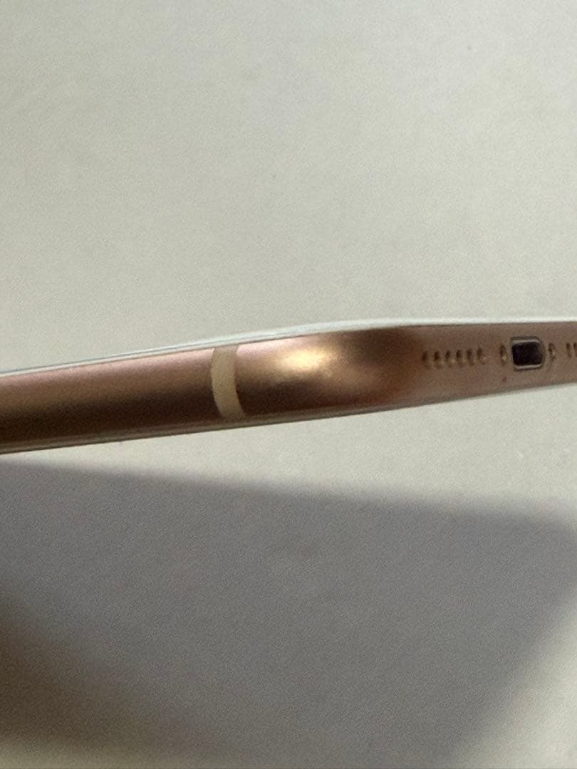 Apple iPhone 8 ゴールド 256gb 本体　SIMフリー