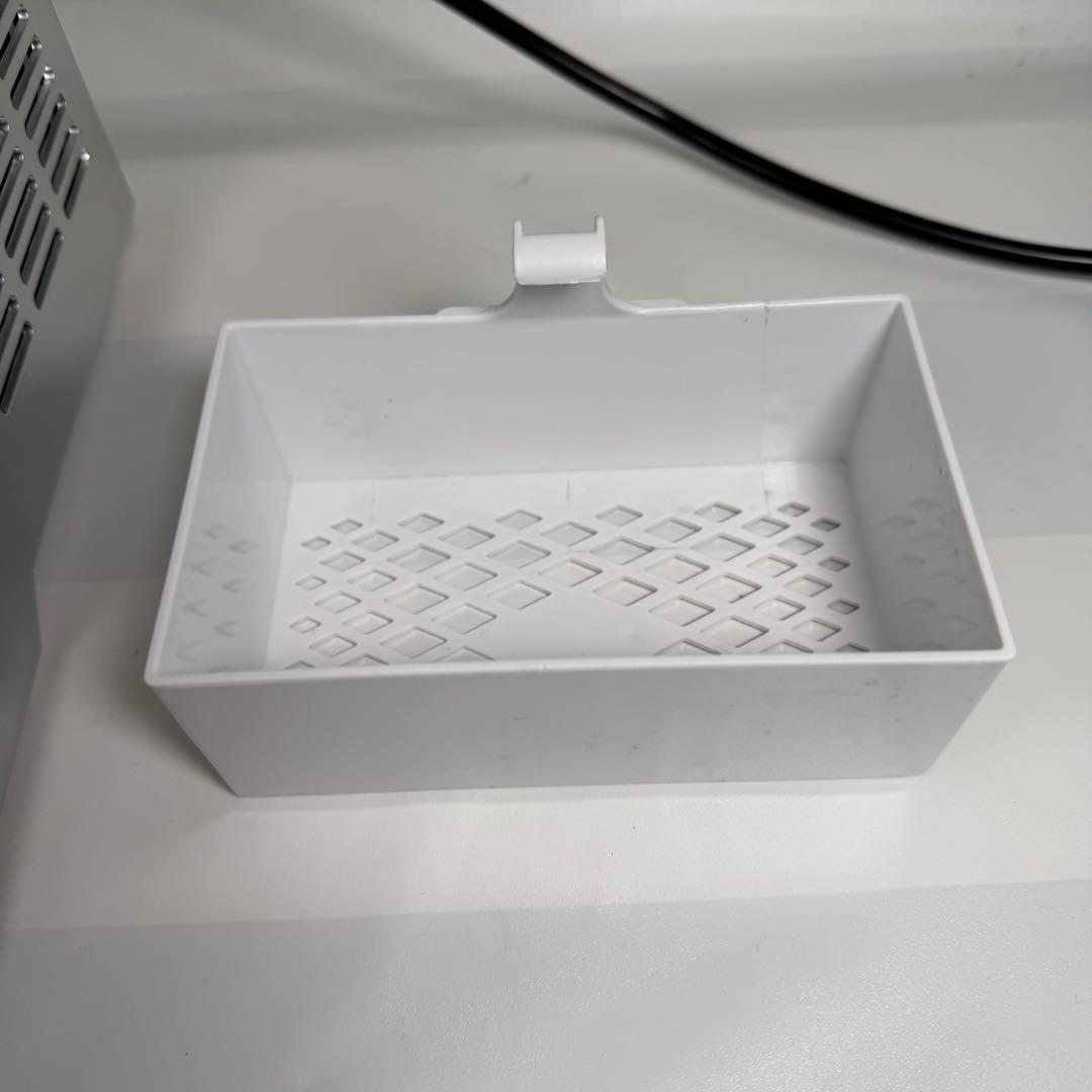 動作確認済み　卓上小型製氷機「IceGolon」 DTSMLIMA サンコー