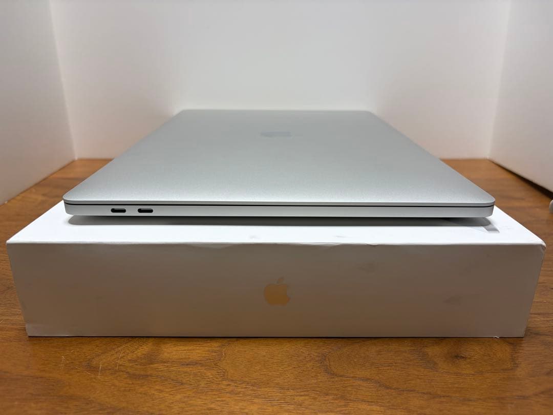 ほぼ未使用❗️ MacBook Pro 16in 2019 16&512GB