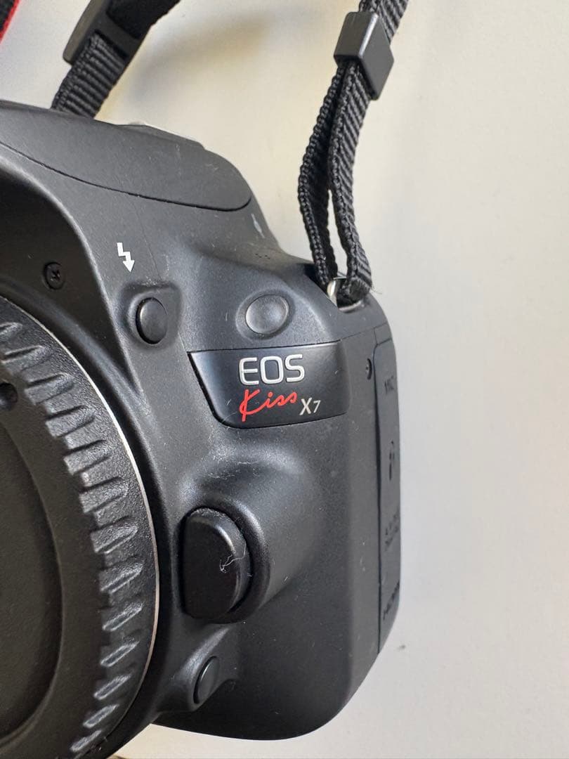 【ポット】Canon EOS Kiss X7 デジタル一眼レフカメラ