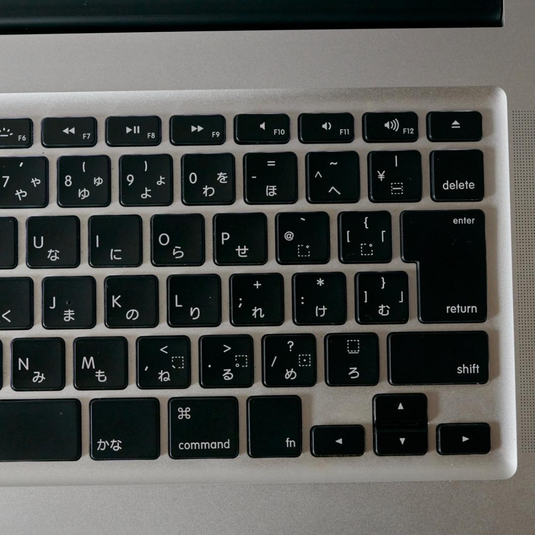 MacBook Pro 17-inch Late 2011 ハードケース付き