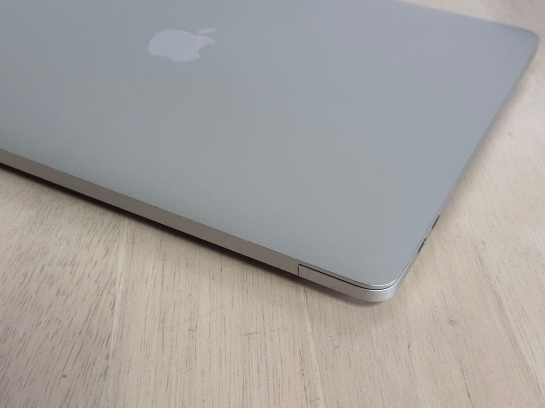 動作良品！Apple MacBook Pro2020 i7•32GB•512GB