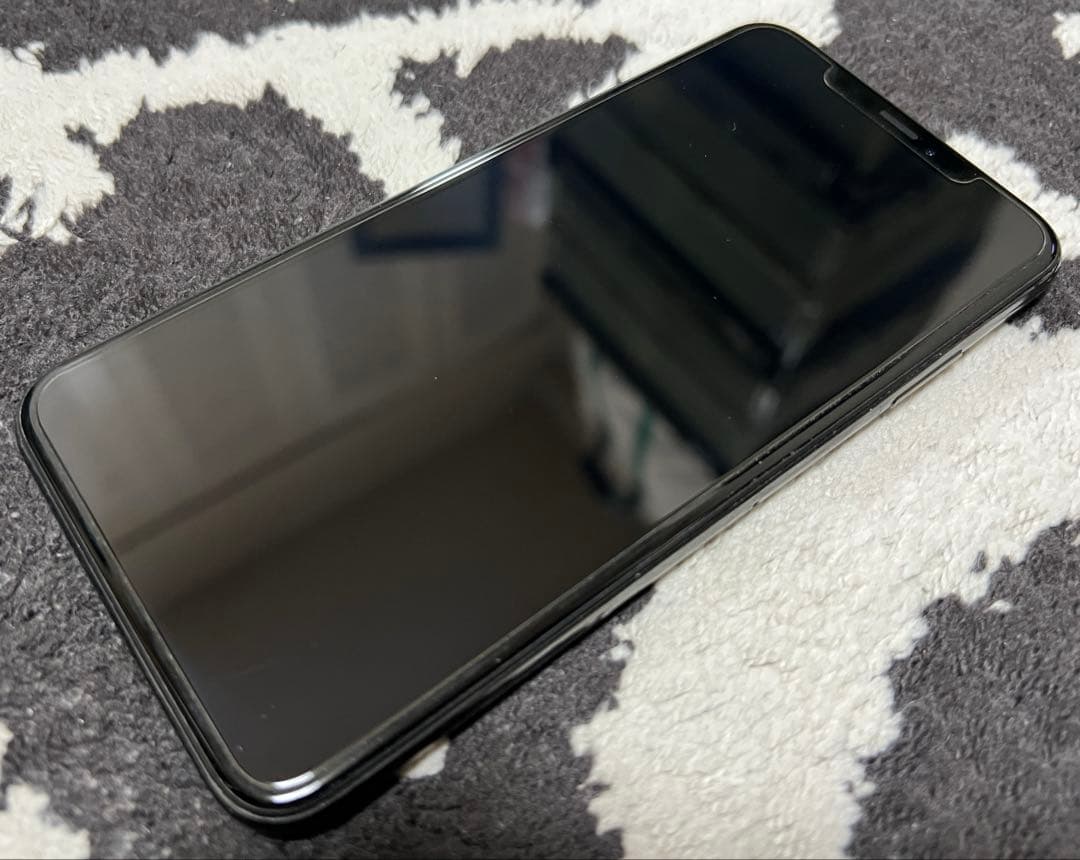 iPhone XS Max 512GB SIMフリー バッテリー容量82%