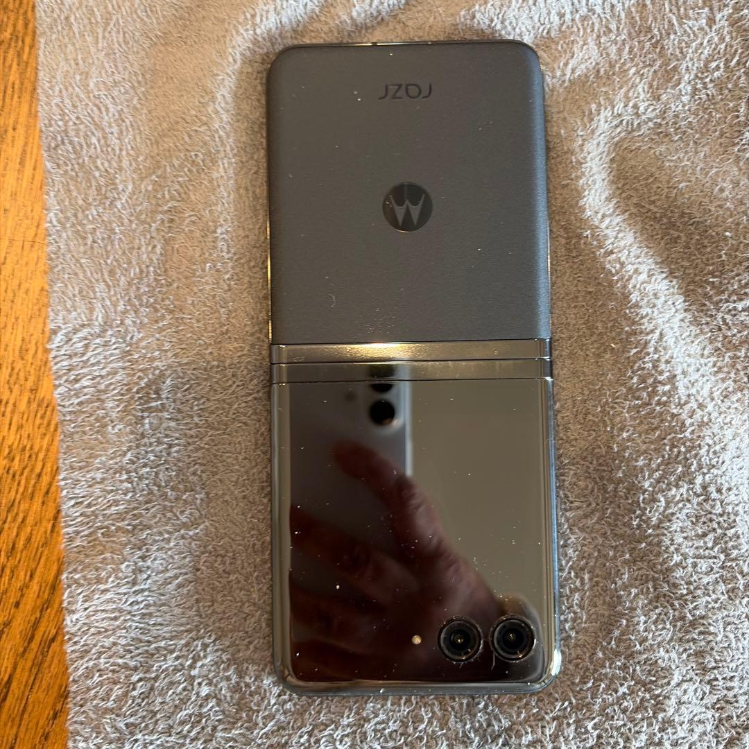 Motorola Razr 40ブラック 本体
