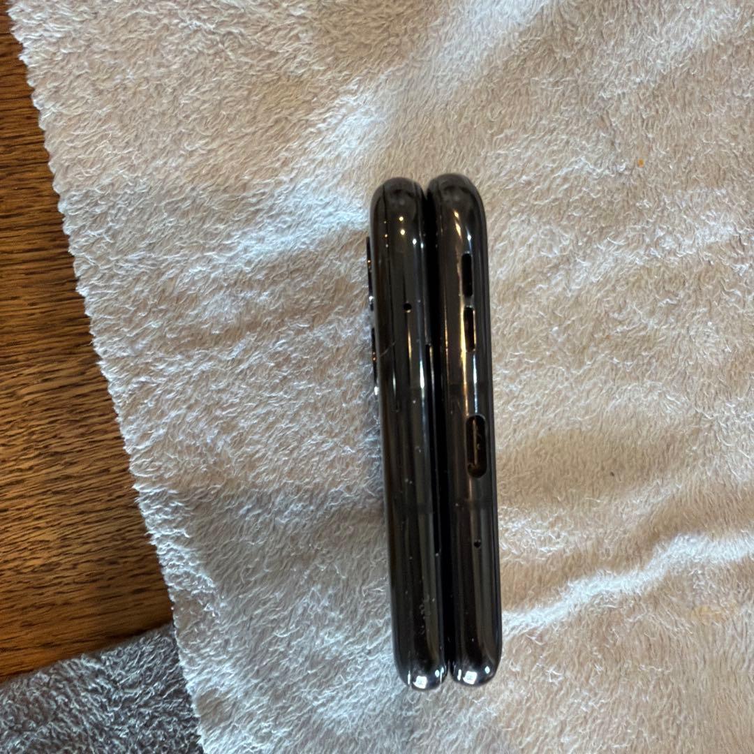 Motorola Razr 40ブラック 本体