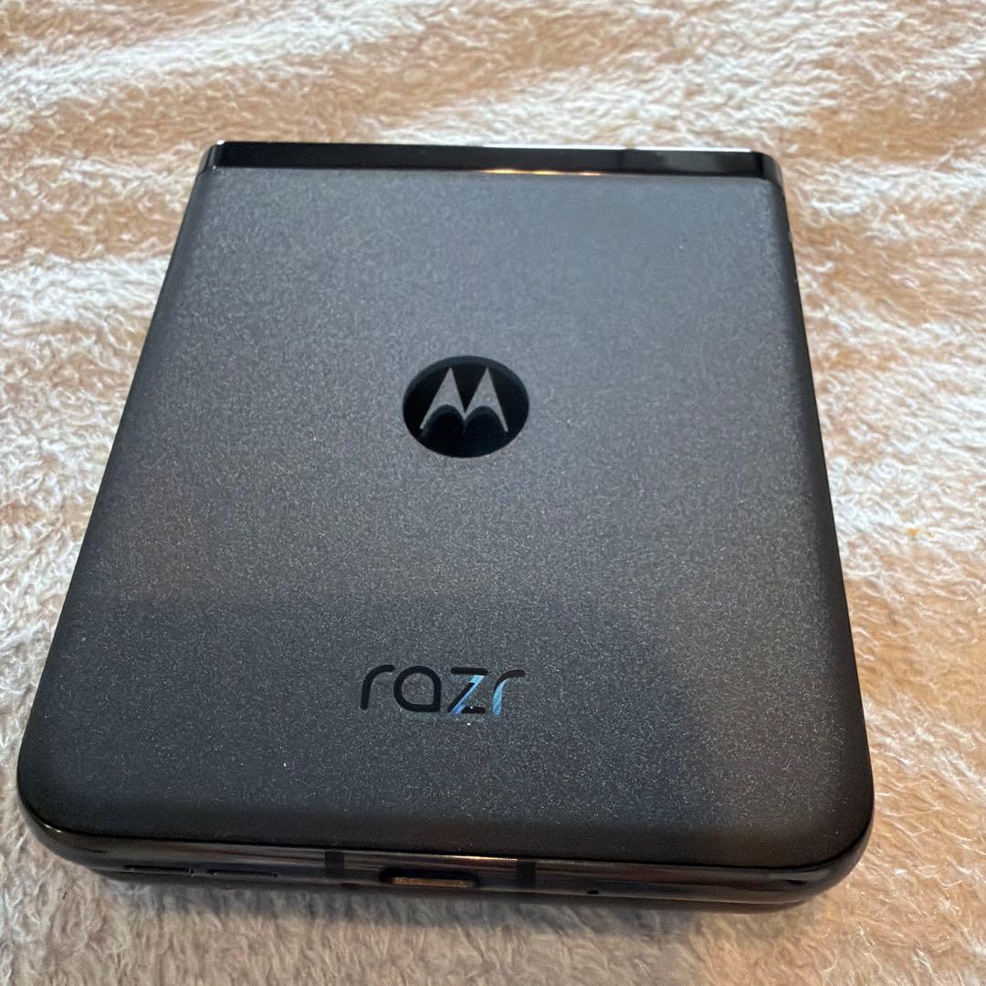Motorola Razr 40ブラック 本体