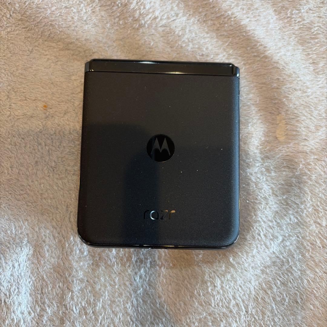 Motorola Razr 40ブラック 本体