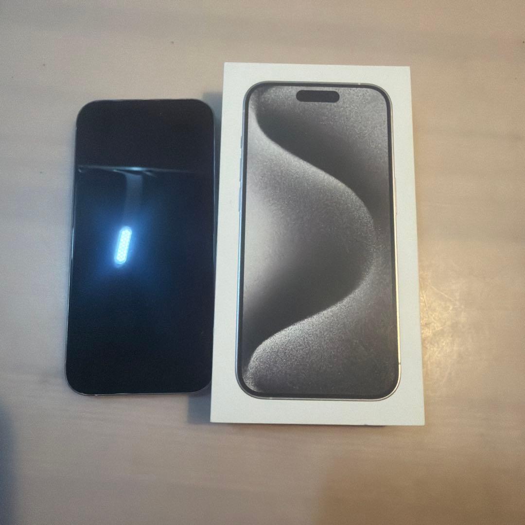 SIMフリー iPhone 15Pro 本体 箱あり