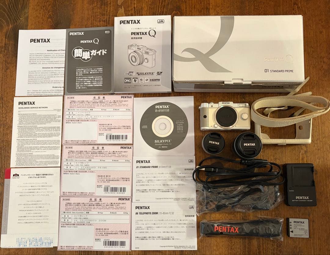 【美品】PENTAX Q ホワイト レンズキット　専用ケース付き