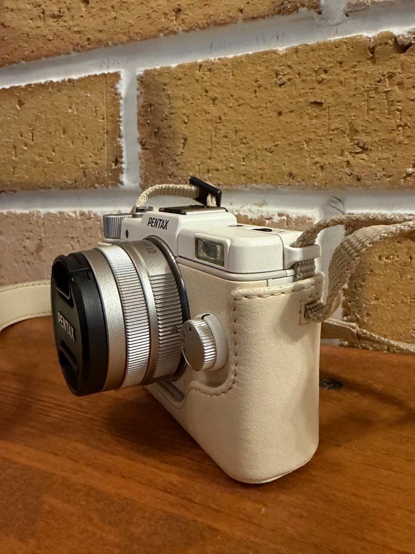 【美品】PENTAX Q ホワイト レンズキット　専用ケース付き
