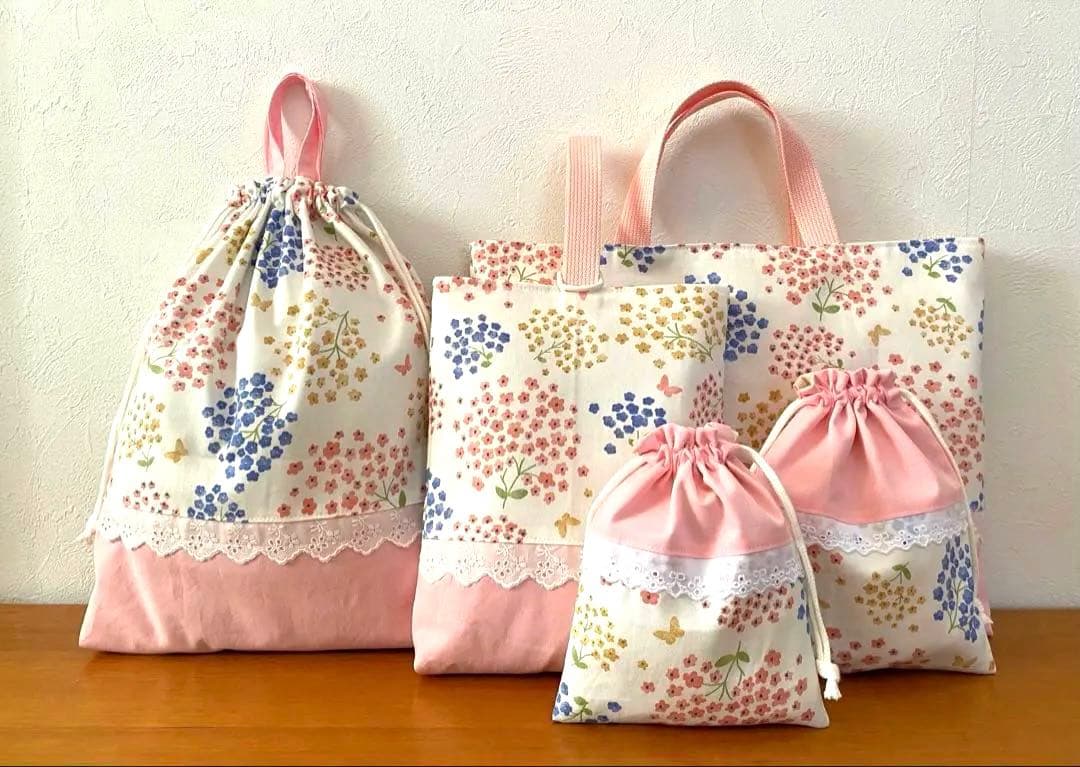 ハンドメイド　入園入学準備　レッスンバッグ5点セット　ふわふわフラワー　ピーチ