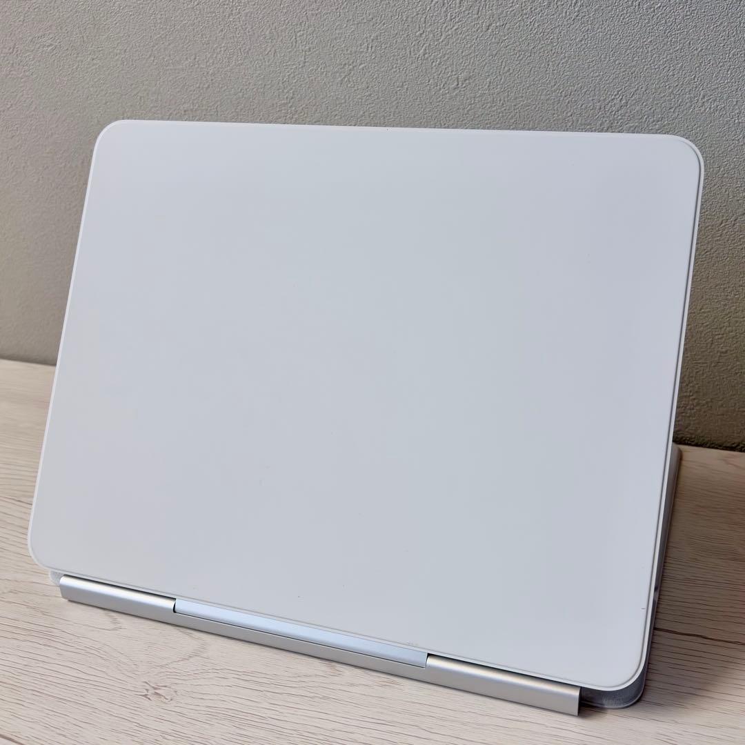 【極美品】13インチiPad Pro用 Magic Keyboard A2974