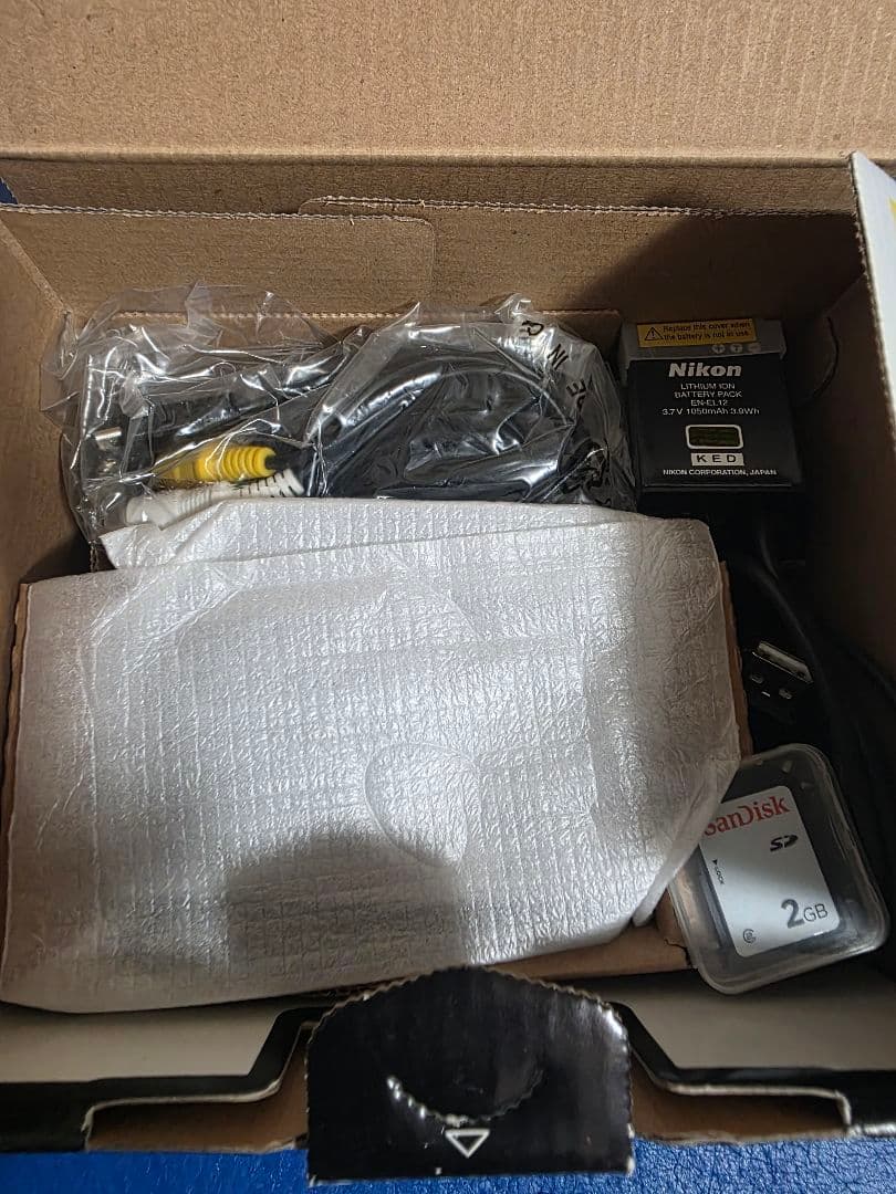 極美品　COOLPIX S6000　動作確認済