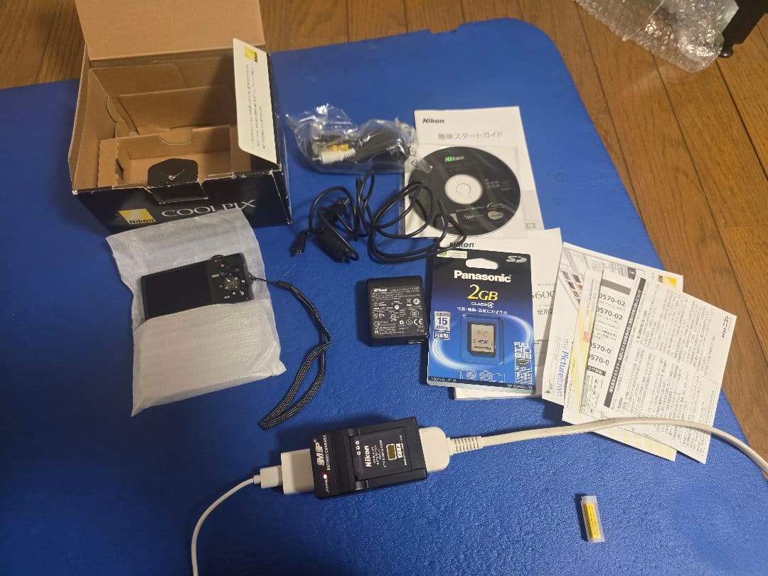 極美品　COOLPIX S6000　動作確認済