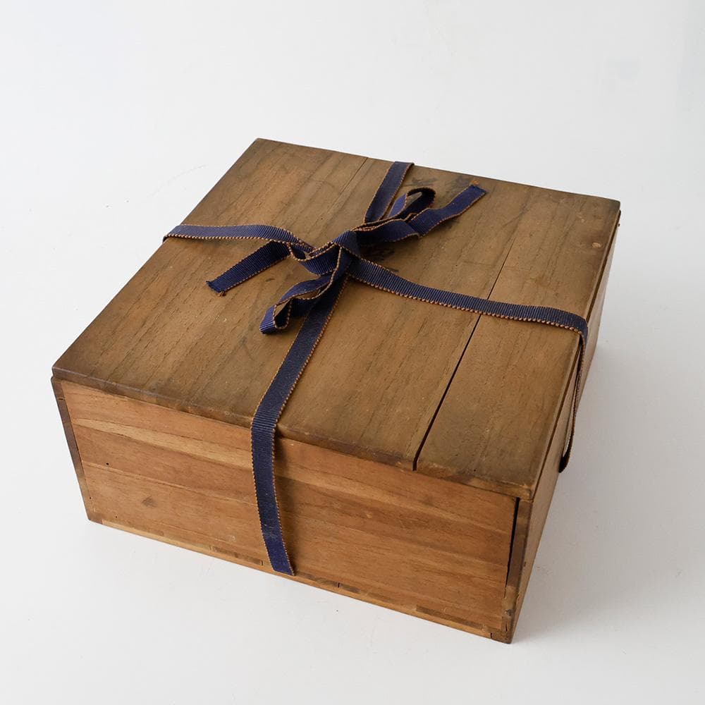 時代漆器 銀縁 四足 面取四方菓子器 金蒔絵 高10ｃｍ 漆芸 煎茶道具