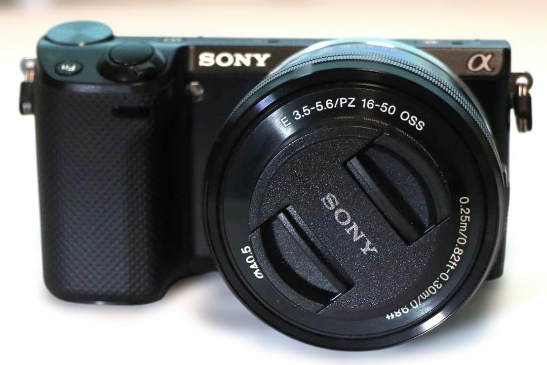 SONY ミラーレス一眼 NEX-5TL 16-50mmズーム付