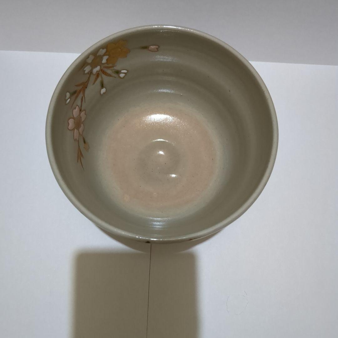 お茶碗　グレー　桜柄　グレーにピンクと白　茶碗　茶道具　茶道　稽古　茶会