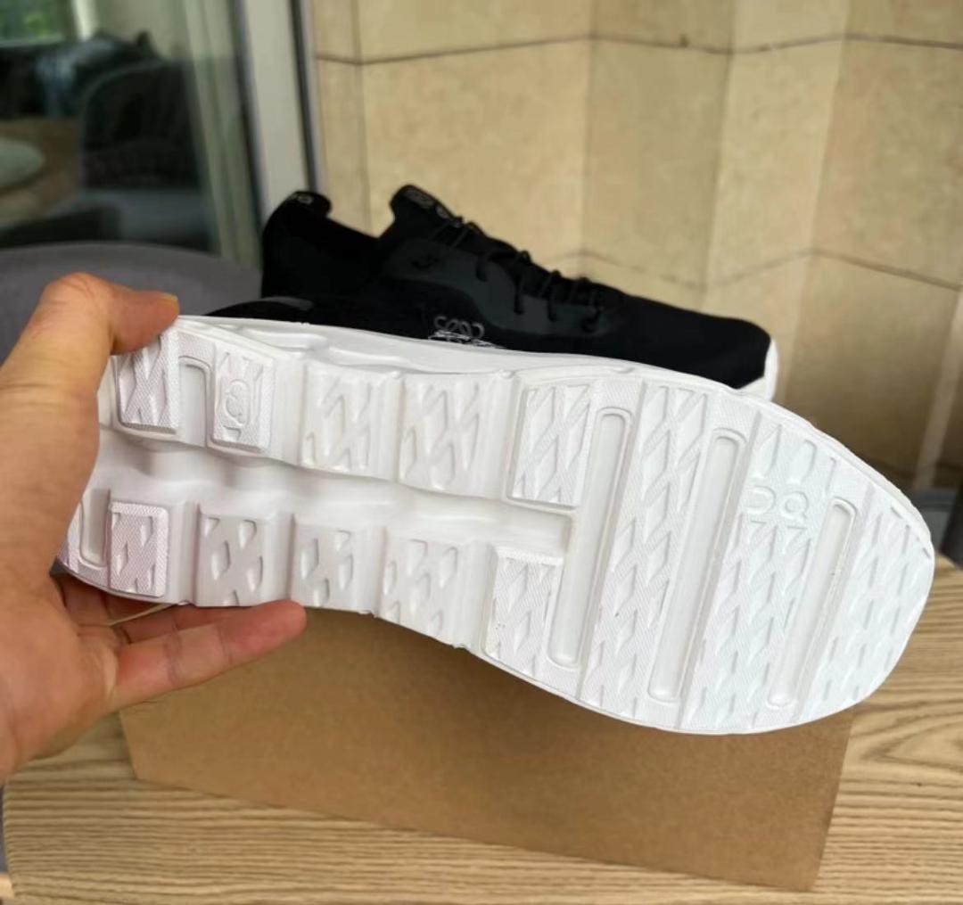 On LOEWE Cloudtilt ロエベ×オン 27cm