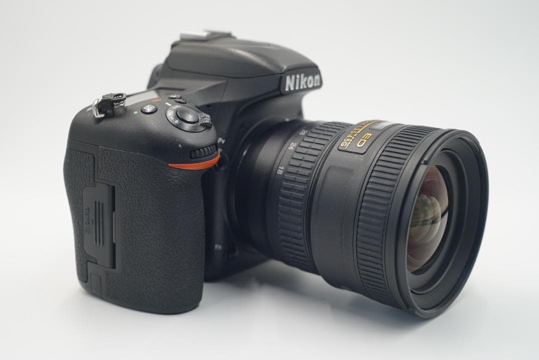 美品　Nikon D750 AF-S 18-35 f/3.5-4.5G ED