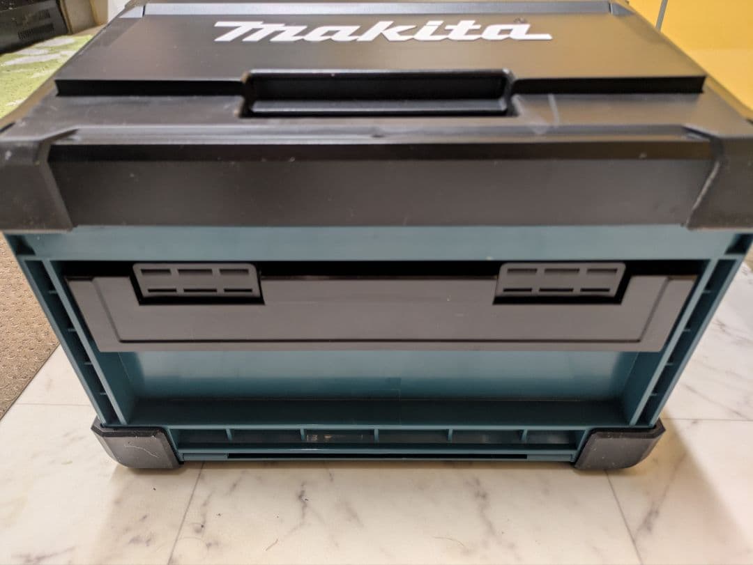 ✦未使用品✦マキタ ポータブルテレビ TV & RADIO
