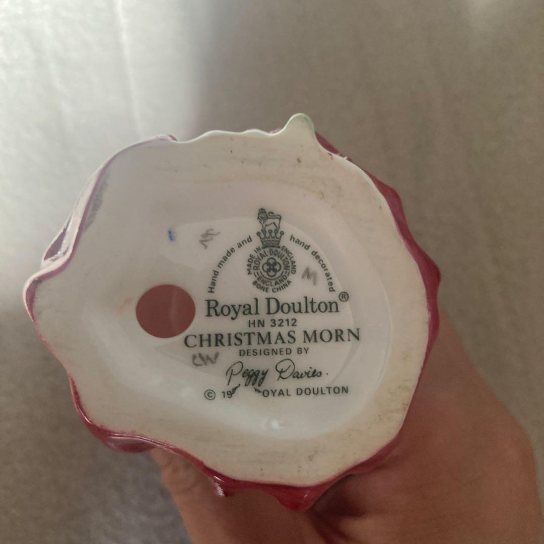   Christmas Morn フィギュリン