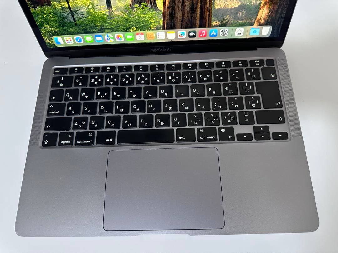 Macbook Air 2020 (13インチ) M1 8GB/256GB