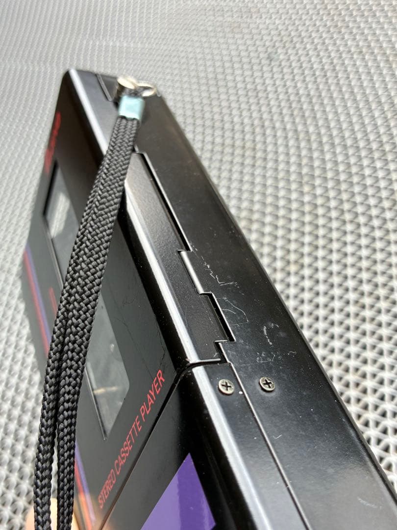 動作品 fujino MODEL F-1 カセットプレーヤー　ヘッドホン付属です
