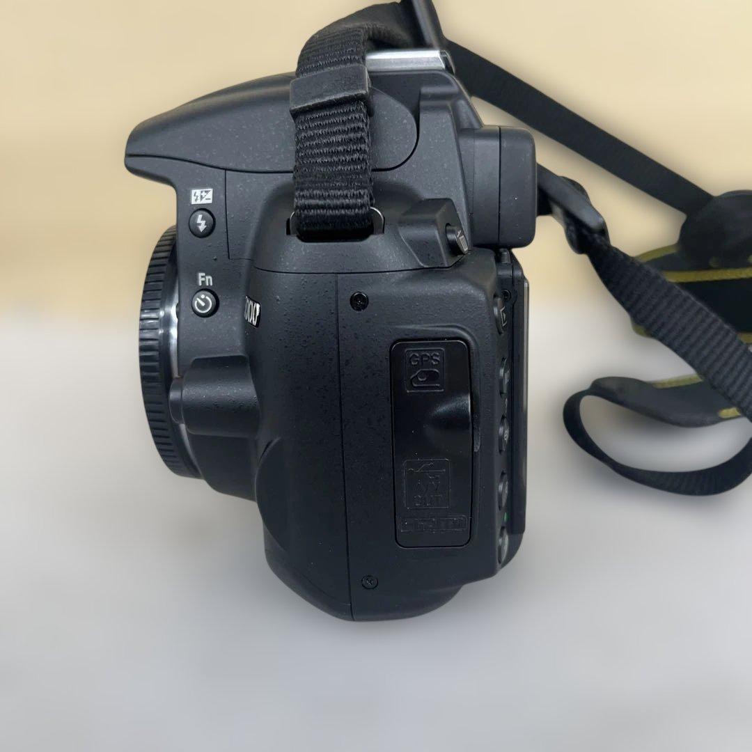 603097 Nikon D5000 デジタル一眼レフ　 レンズセット