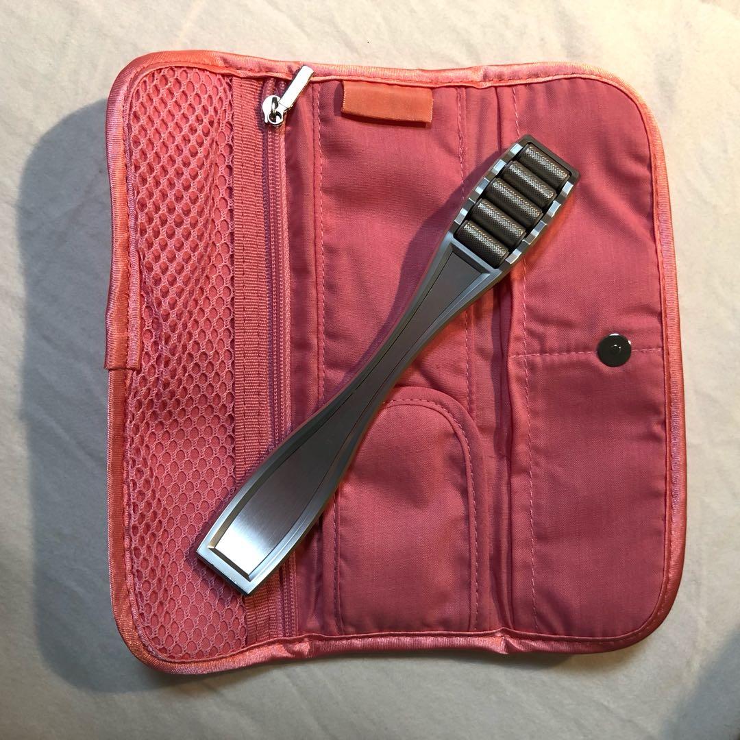 新品•未使用品✨ Cele Beauty 美容ローラー