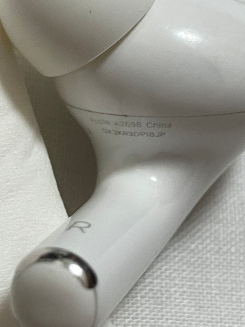 AirPods Pro 第2世代 右耳のみ（A2698）正規品／動作確認済