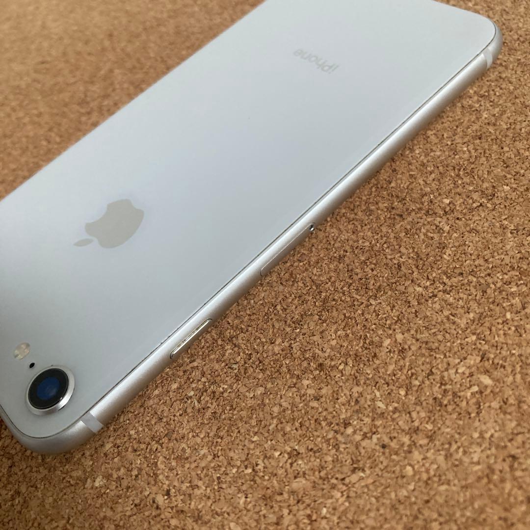790【早い者勝ち】電池最良好☆iPhone8 64GB SIMフリー☆