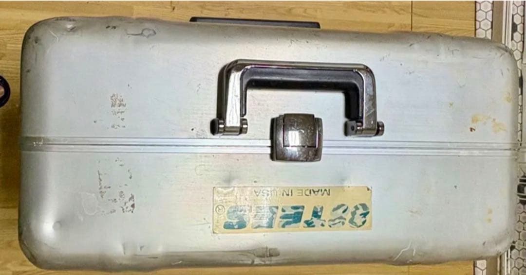 ゼロハリバートン 30年前 大型アルミキャリー ケーススーツケース