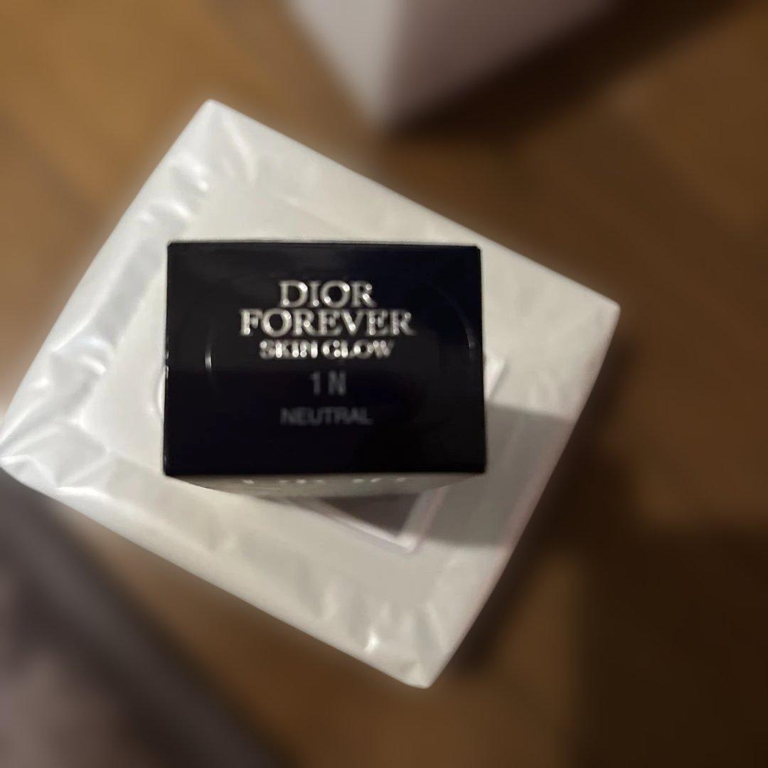 ＤＩＯＲ　ＦOR EＶER ファンデーション中身未開封