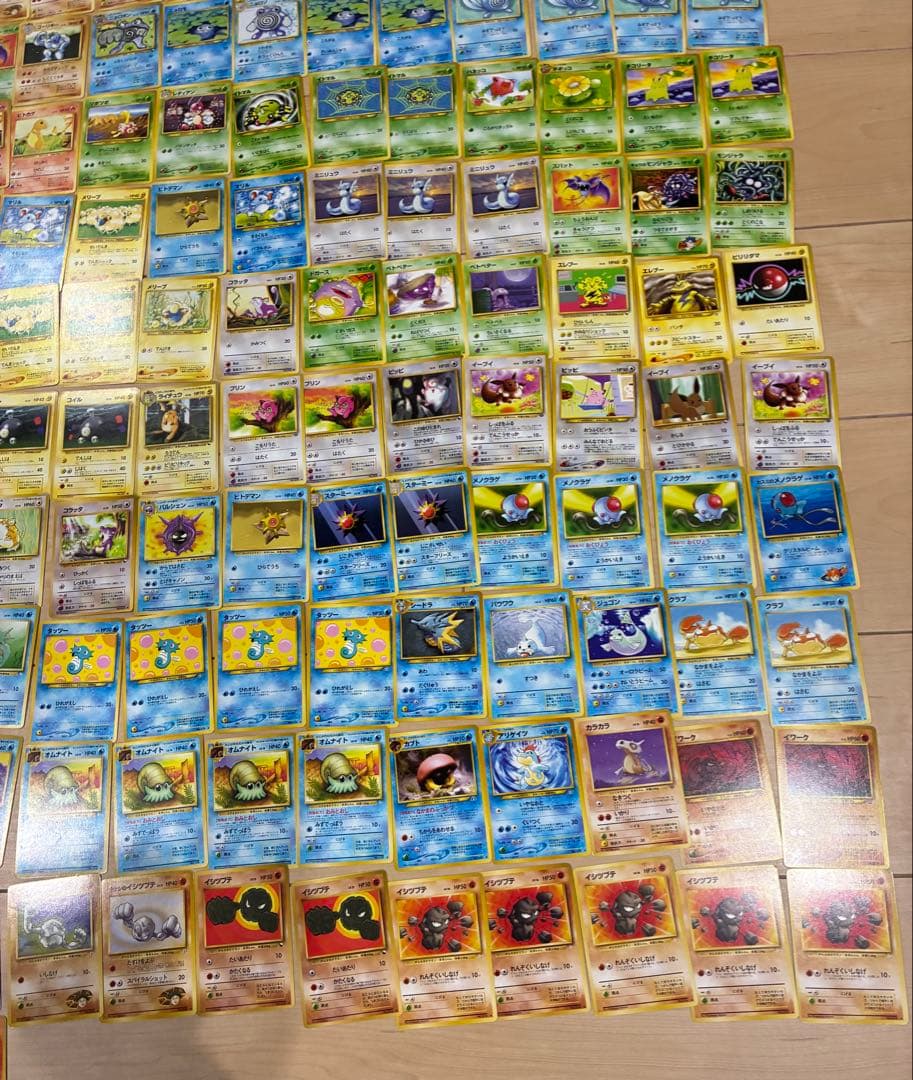 カ*ィ様 くいしんぼカビゴン 旧裏 大量　ポケモンカード