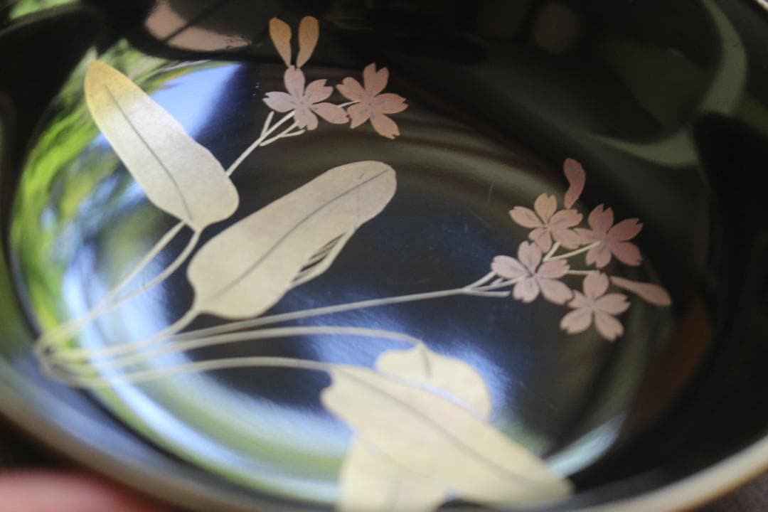 デッドストック！時代金縁黒漆に優美な草花蒔絵の映える小皿6点（検輪島塗蒔絵皿