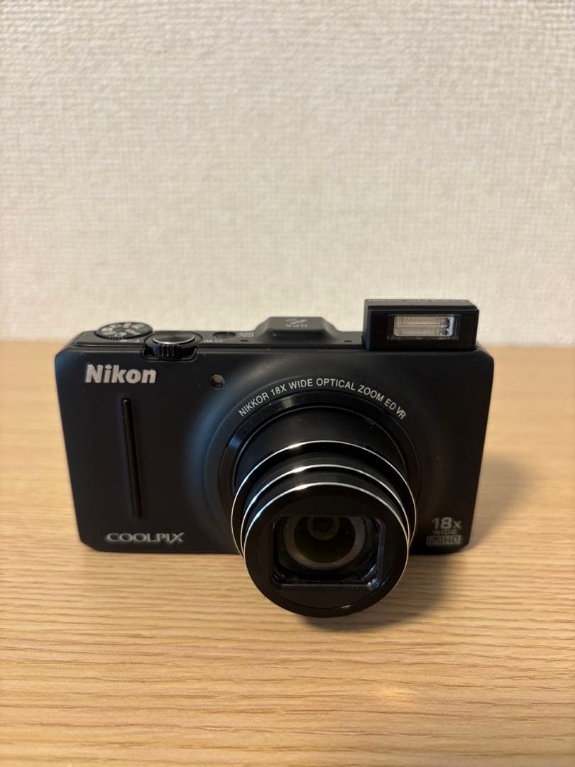 【動作品】Nikon coolpix S9300 黒　ブラック　コンデジ