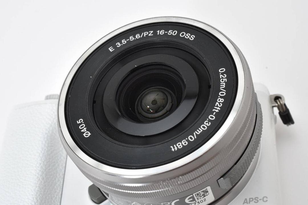 SONY α5100 ILCE-5100 + E 16-50mm レンズキット