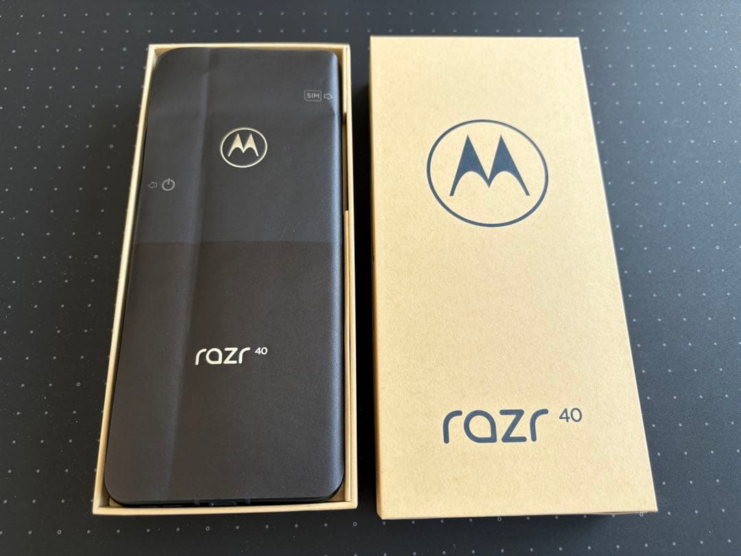 motorola razr40 セージグリーン レザー調カバー付き