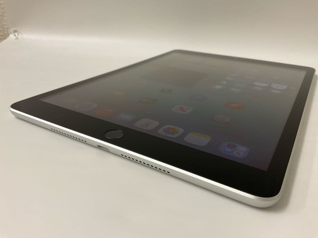 【美品・BT99％】iPad 第9世代 64GB Cellularモデル