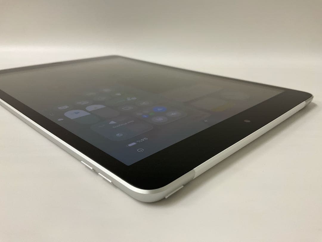 【美品・BT99％】iPad 第9世代 64GB Cellularモデル