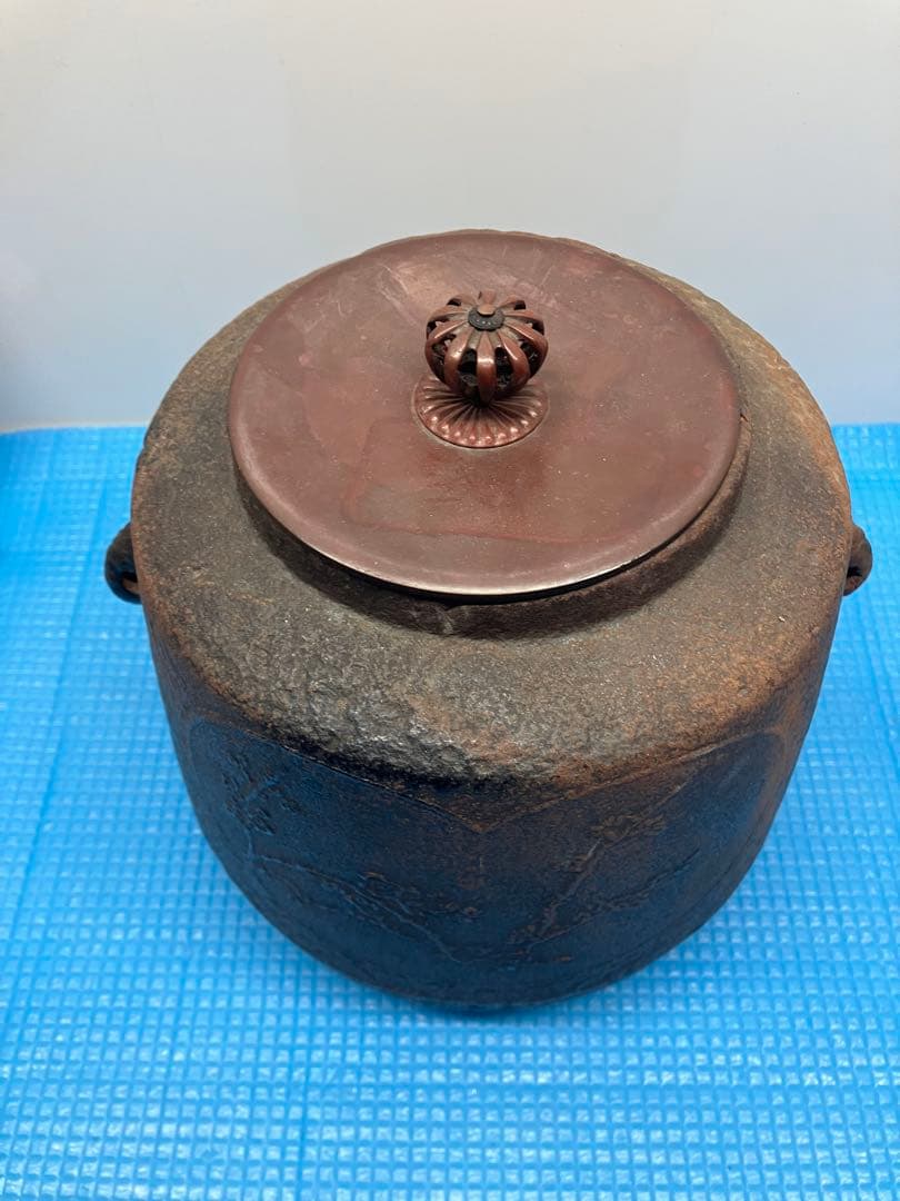梅竹地紋 風炉釜 茶道具 菓子器 菓子鉢 茶入 棗 水指 建水 炉
