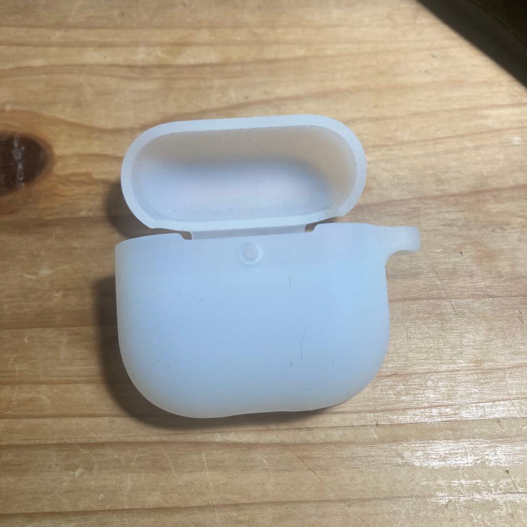 AirPods 4 アクティブノイズキャンセリング付き　オマケ付き